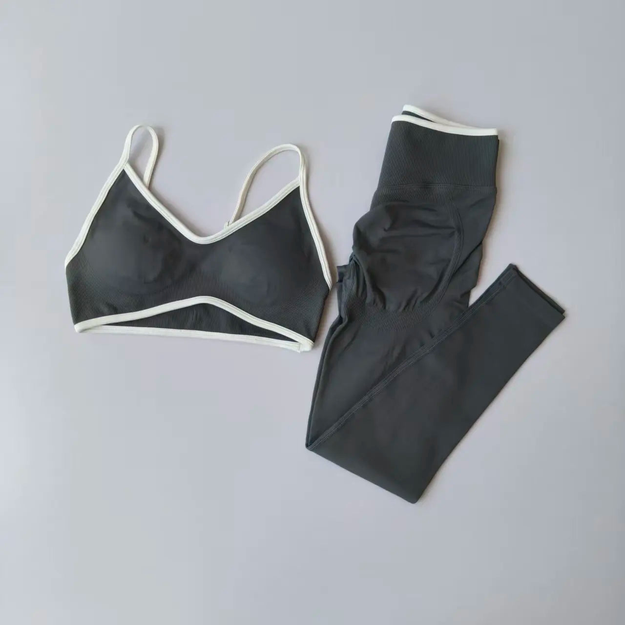 2‑Piece Women’s Seamless Sport Set — Push‑Up Bra and High‑Waist Hollow‑Back Leggings