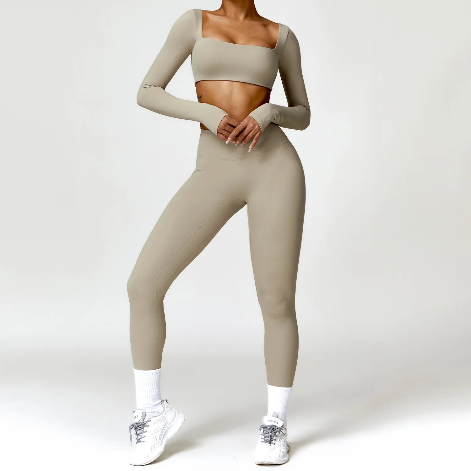 Summer 2‑Piece Women’s Quick‑Dry Yoga Set — Long Sleeve Top and Shorts